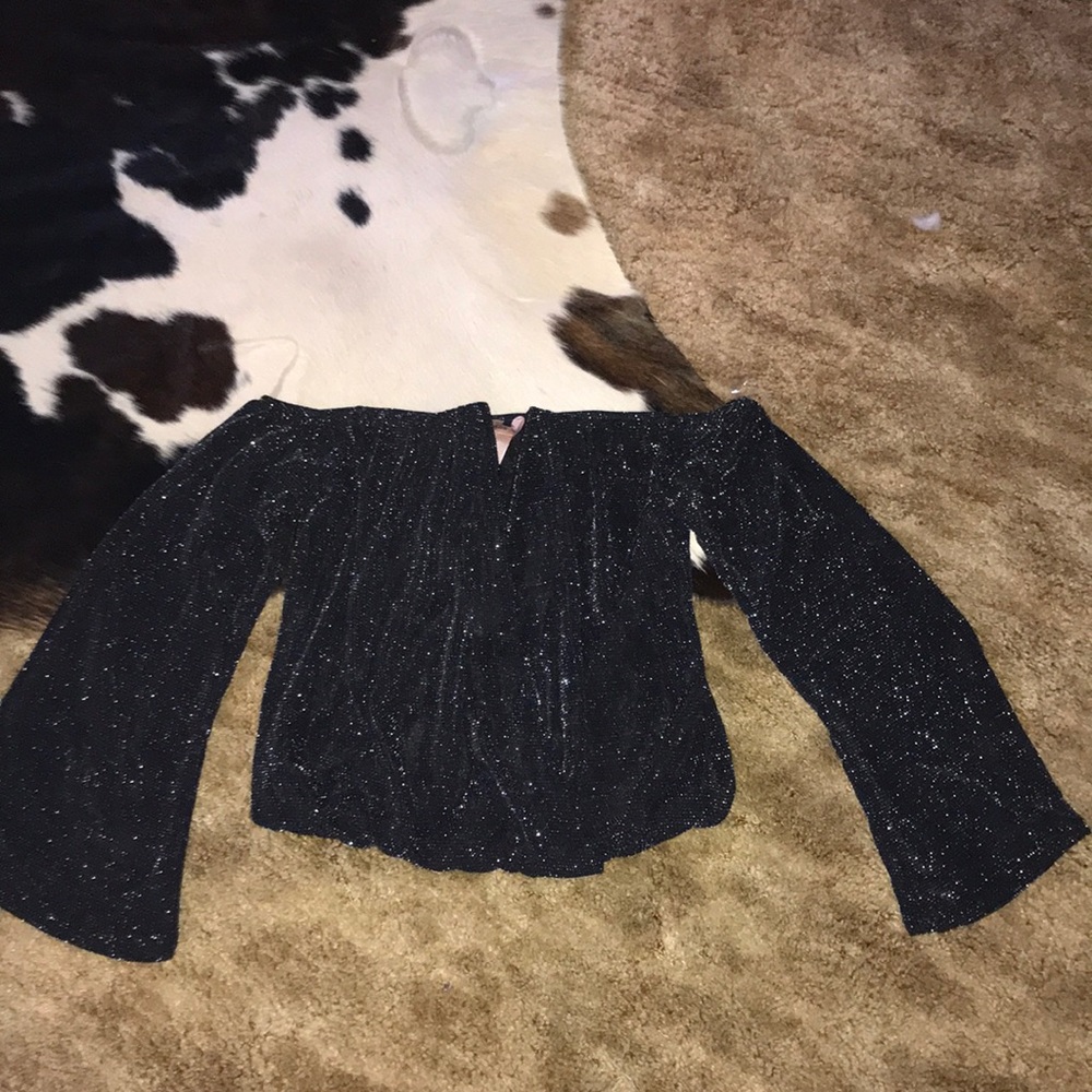 Buckle Off the Shoulder